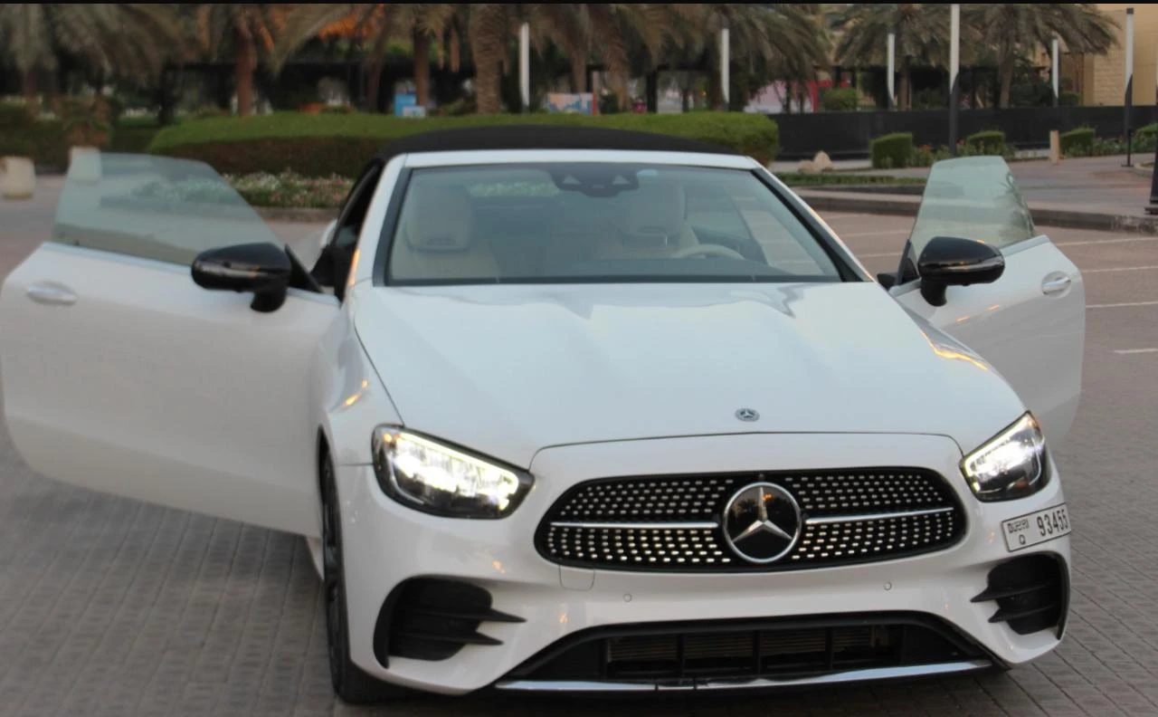 Mercedes-Benz E-Class 2022 - Convertible Car - Image NaN